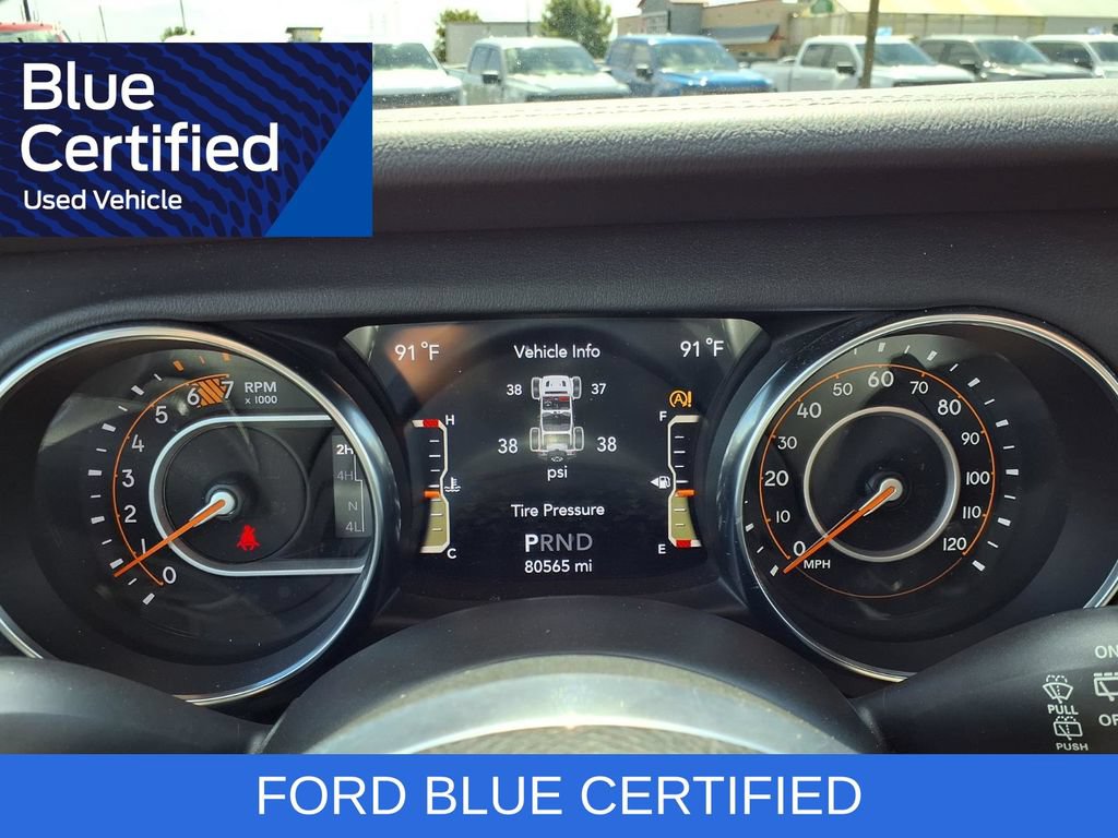 Used 2022 Jeep Wrangler Unlimited Sahara AWD/4WD image 15