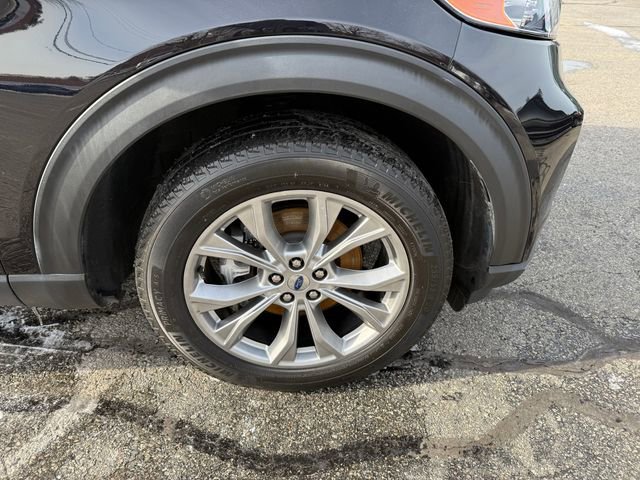 Certified 2022 Ford Explorer XLT w/ Equipment Group 202A image 34