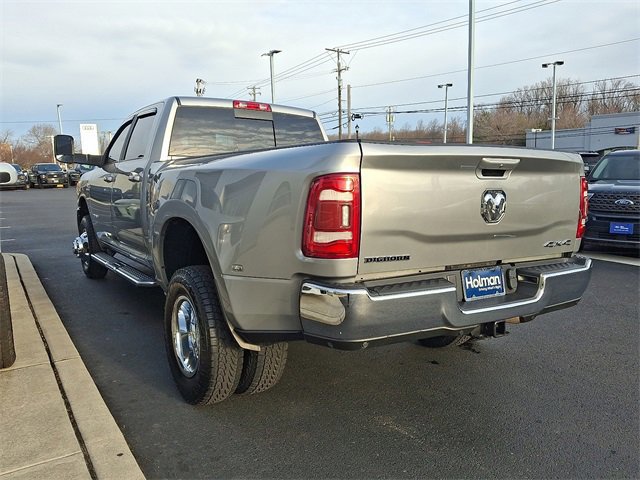 Used 2022 RAM 3500 Big Horn w/ Level C Equiment Group image 2
