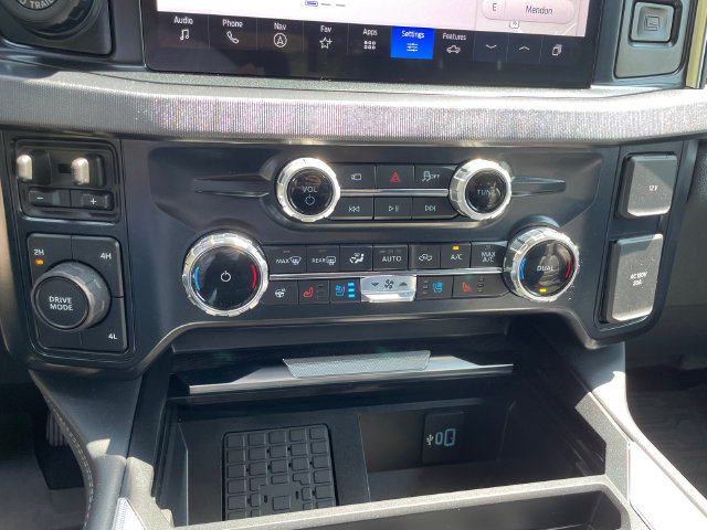 Certified 2025 Ford F450 Platinum w/ FX4 Off-Road Package AWD/4WD image 35