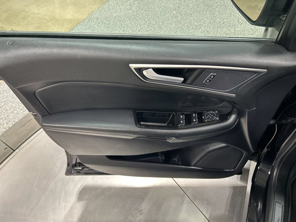Certified 2019 Ford Edge SEL AWD/4WD image 15