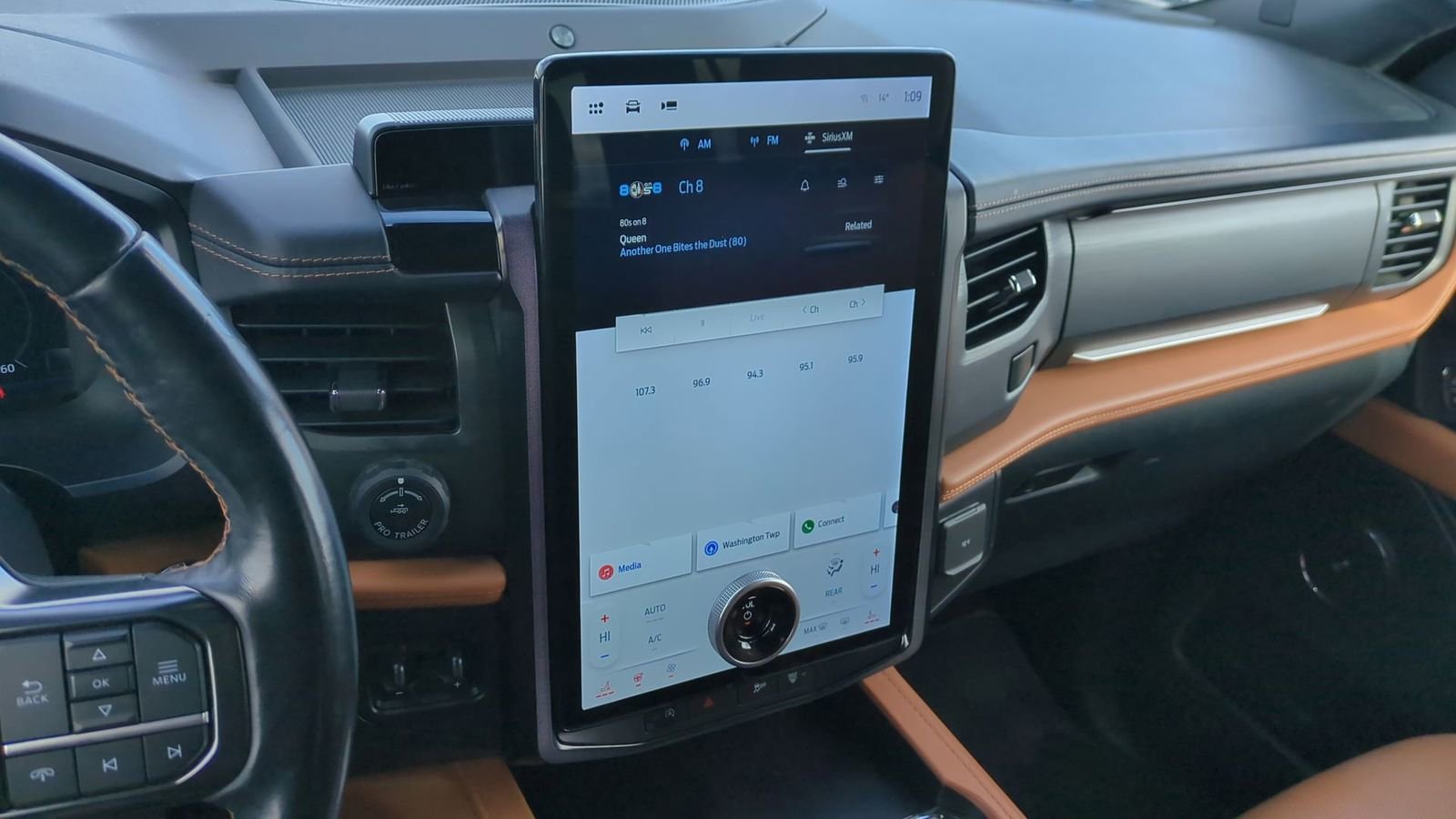 Certified 2022 Ford Expedition Max Platinum image 30