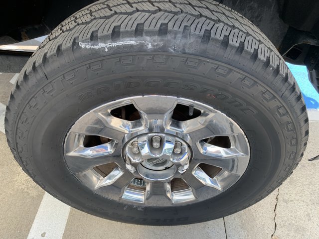 Certified 2019 Ford F350 Lariat w/ Lariat Ultimate Package image 18