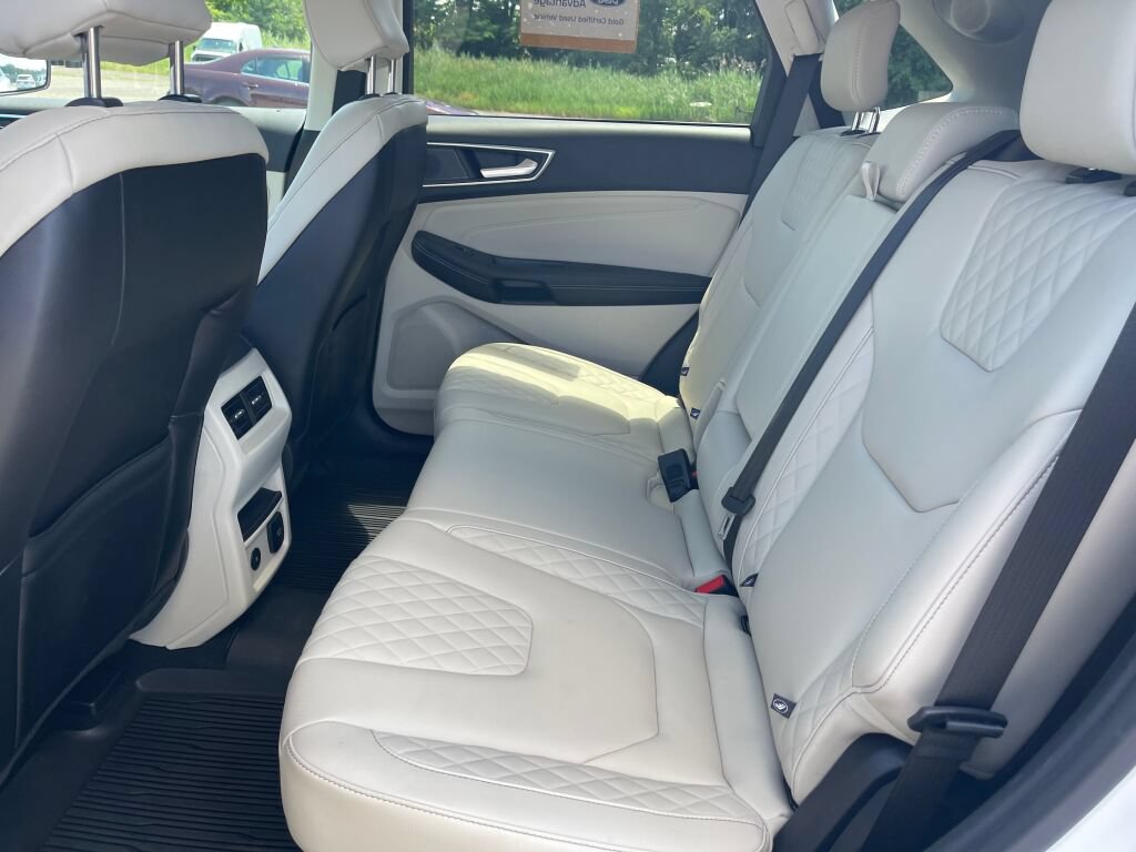 Certified 2024 Ford Edge Titanium AWD/4WD image 22