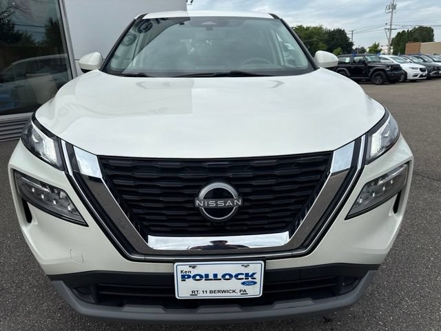 Used 2023 Nissan Rogue SV AWD/4WD image 3