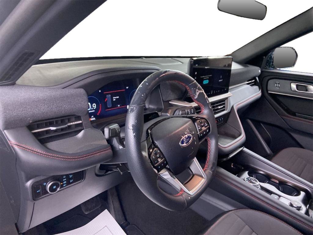 Certified 2025 Ford Explorer ST-Line w/ ST-Line Street Pack AWD/4WD image 7