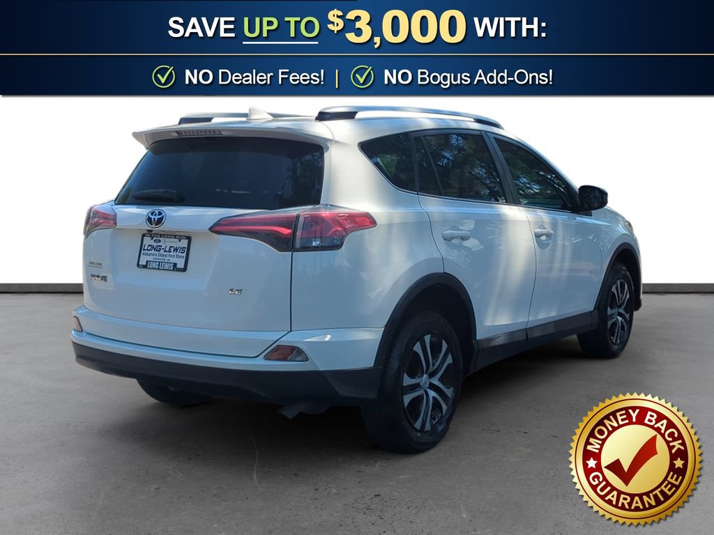 Used 2018 Toyota RAV4 LE FWD image 7