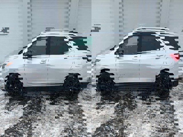 Used 2020 Chevrolet Equinox LT w/ Sport Edition image 5