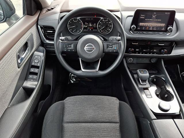 Used 2021 Nissan Rogue SV image 11