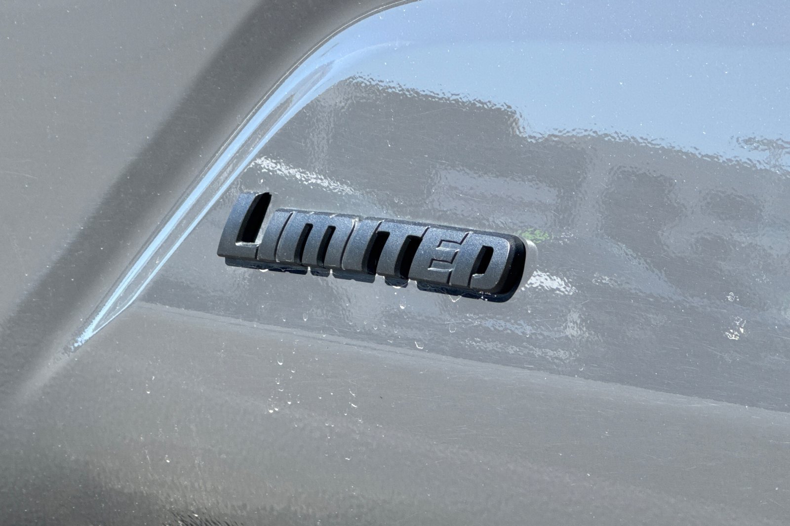 Used 2025 Toyota Tacoma Limited AWD/4WD image 25