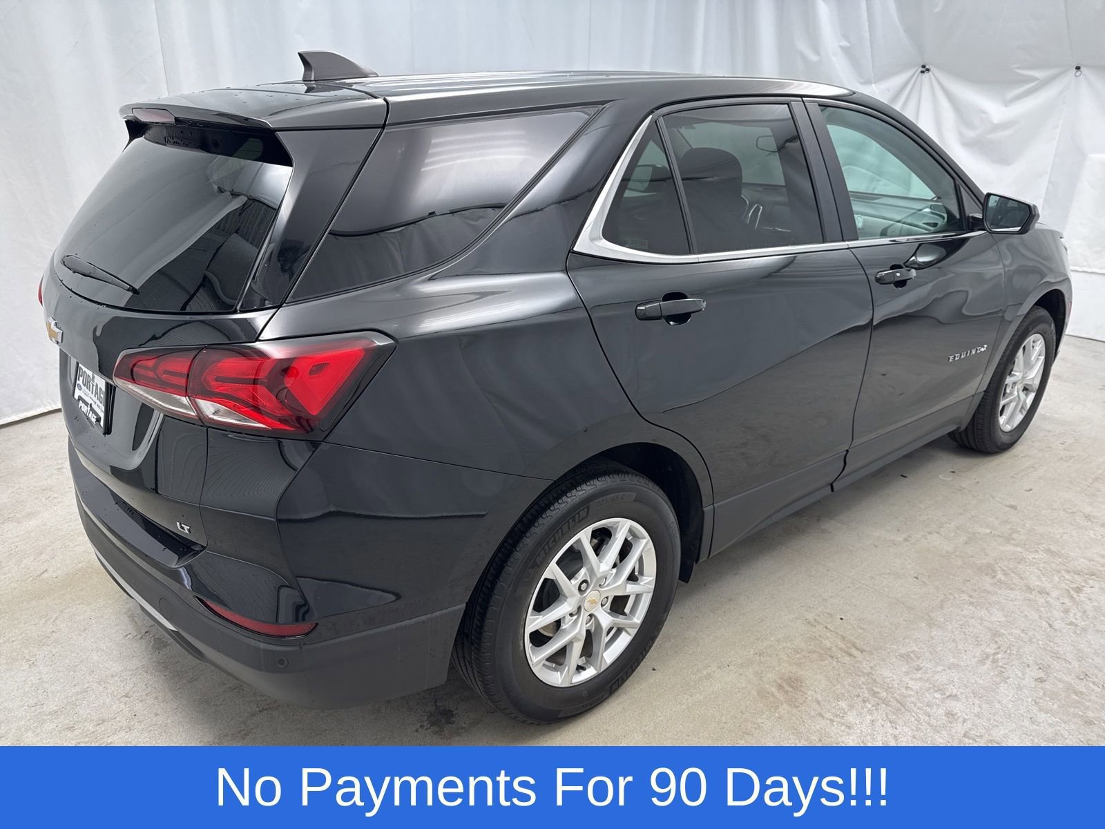 Used 2024 Chevrolet Equinox LT image 2