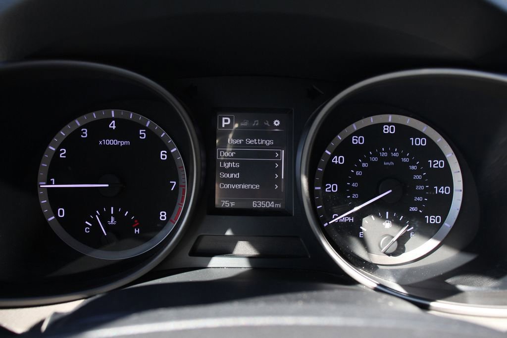 Used 2018 Hyundai Santa Fe SE image 31