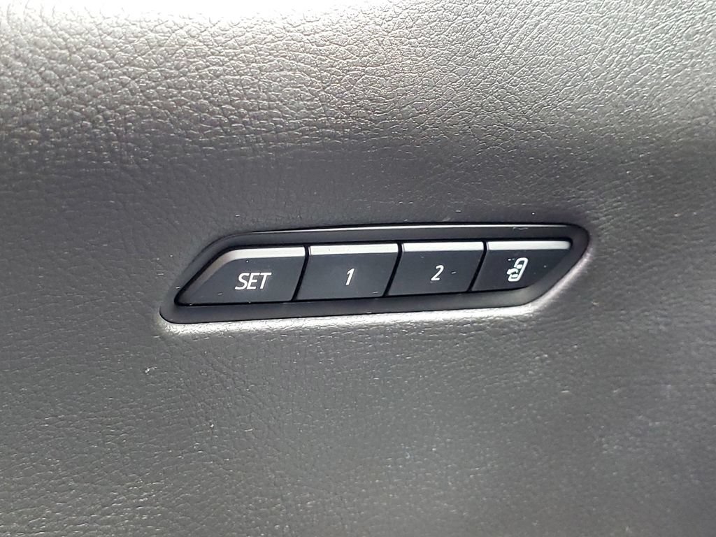 Used 2023 Cadillac XT6 Luxury AWD/4WD image 25