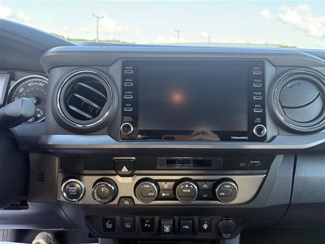 Used 2022 Toyota Tacoma TRD Off-Road w/ Technology Package AWD/4WD image 18