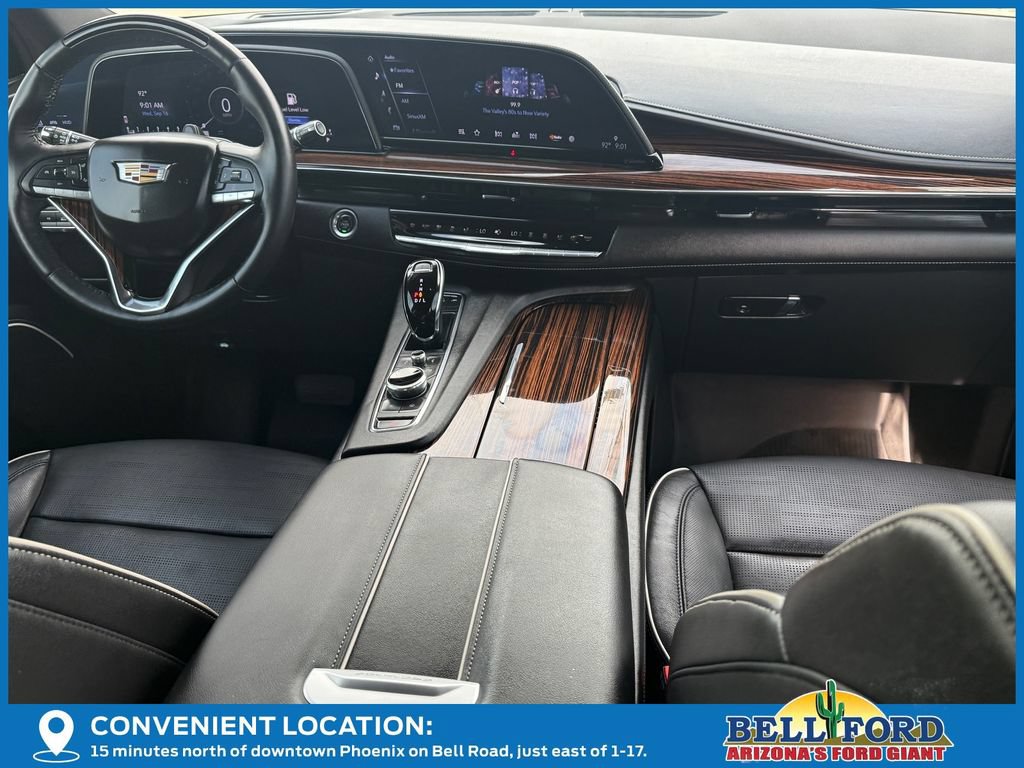 Used 2024 Cadillac Escalade ESV Premium Luxury AWD/4WD image 15