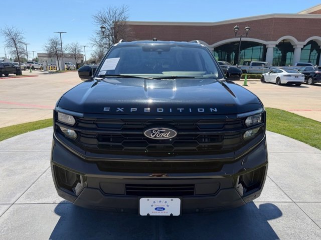Certified 2025 Ford Expedition Active image 5