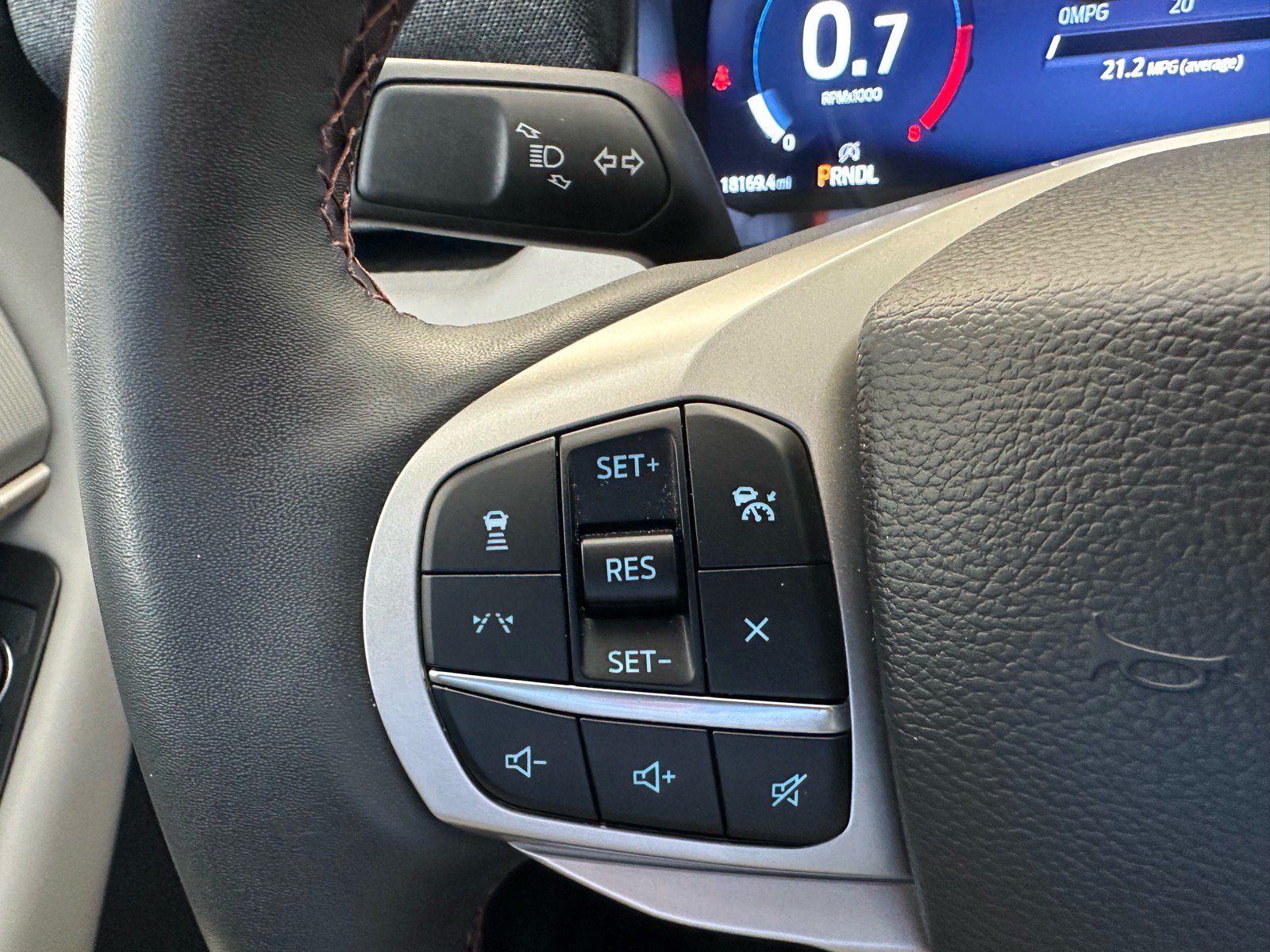 Certified 2025 Ford Explorer Active w/ Active Comfort Package RWD image 36