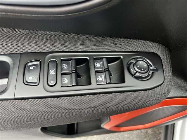 Used 2020 Jeep Renegade Latitude image 13