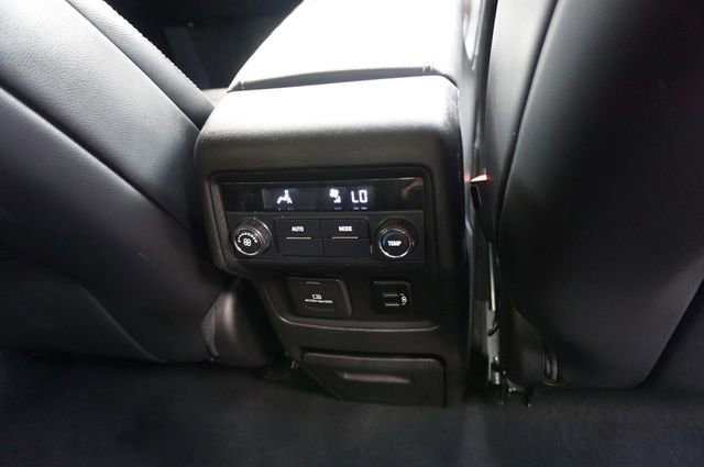 Used 2018 GMC Acadia SLT FWD image 17