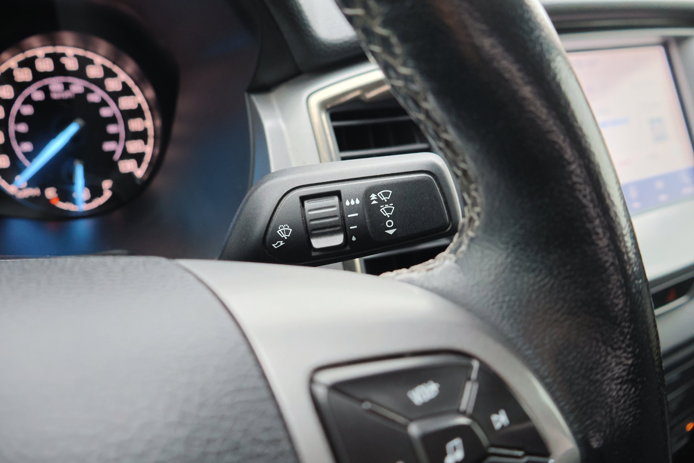 Certified 2020 Ford Ranger XLT w/ Equipment Group 302A Luxury image 22