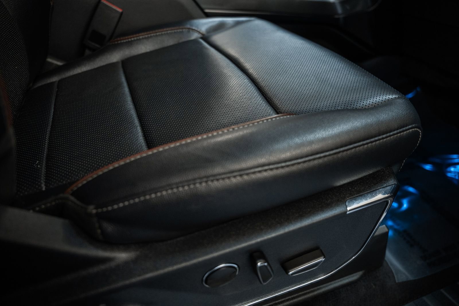 Certified 2023 Ford F150 Lariat w/ Equipment Group 502A High image 43