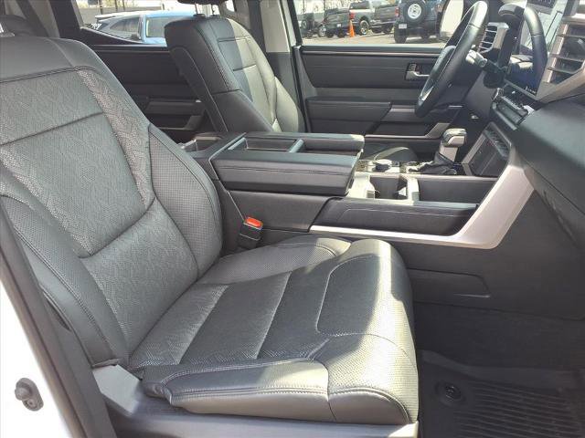 Used 2022 Toyota Tundra SR5 w/ SR5 Premium Package image 18