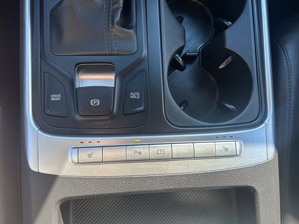 Used 2025 Kia Carnival image 27