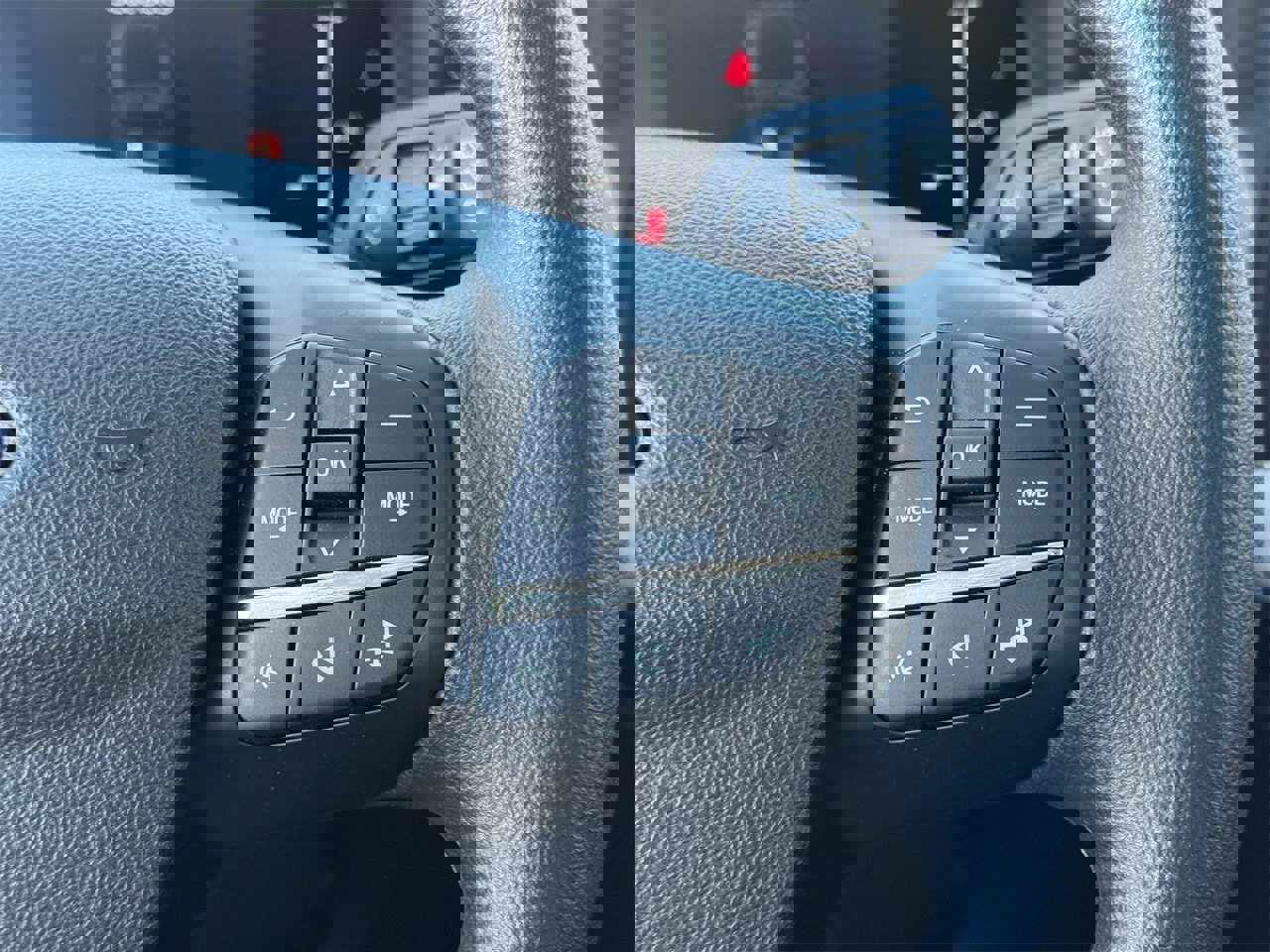 Certified 2025 Ford Maverick XLT w/ Equipment Group 302A image 13