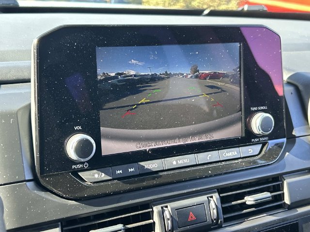 Used 2025 Nissan Pathfinder S FWD image 38