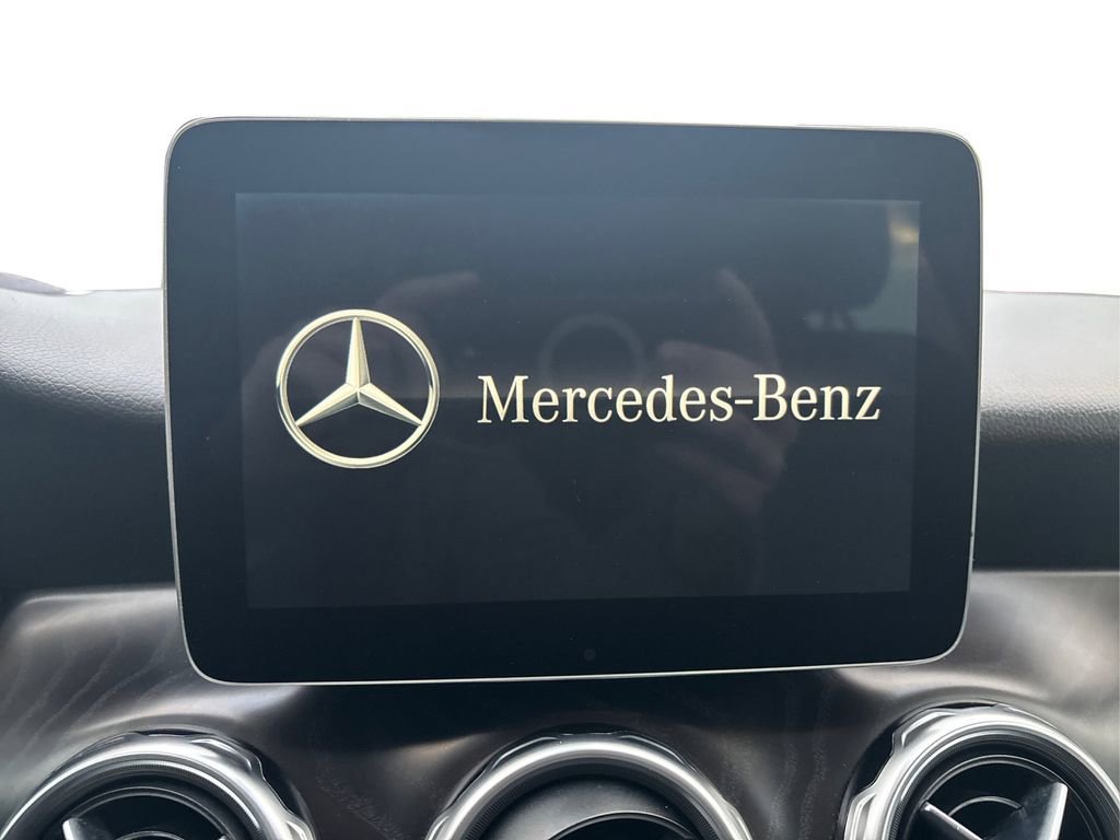 Used 2018 Mercedes-Benz GLA 250 4MATIC image 23