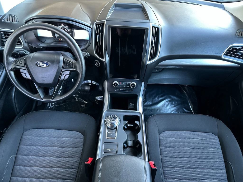 Certified 2024 Ford Edge SE w/ Black Appearance Package AWD/4WD image 12