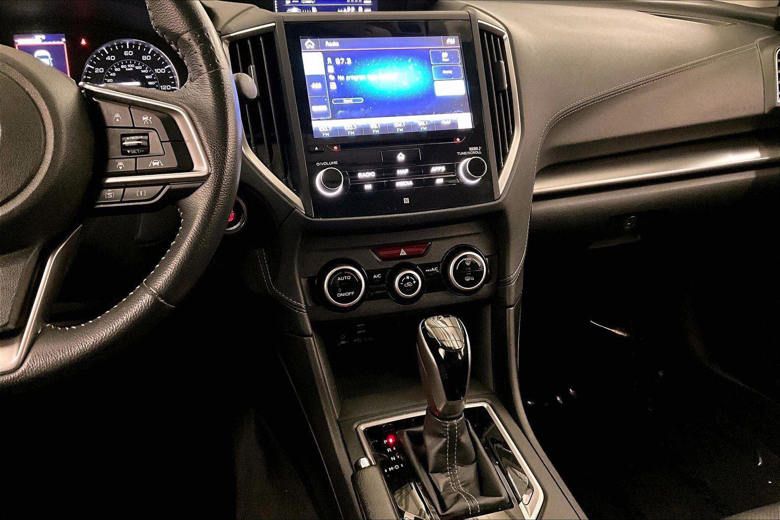 Used 2022 Subaru Impreza 2.0i Limited image 8