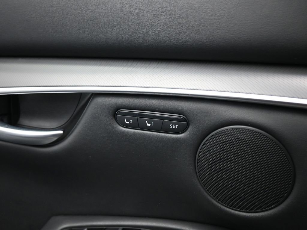 Used 2024 INFINITI QX50 Luxe image 12