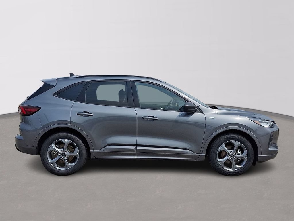 Certified 2024 Ford Escape ST-Line w/ Tech Pack #1 FWD image 7