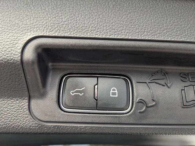 Certified 2023 Ford Explorer XLT w/ Equipment Group 202A AWD/4WD image 14