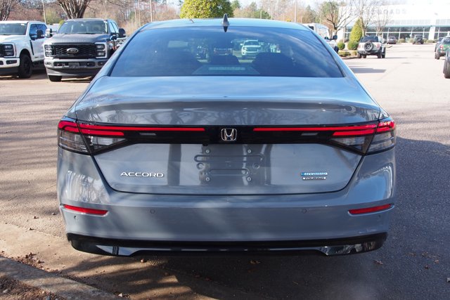 Used 2024 Honda Accord Touring image 6