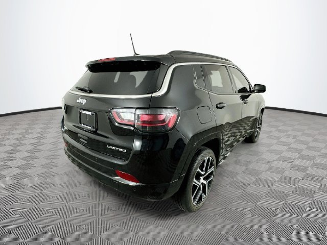 Used 2024 Jeep Compass Limited w/ Elite Group AWD/4WD image 10