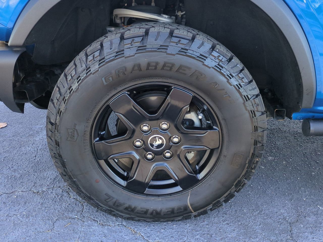 Certified 2023 Ford Bronco Black Diamond image 11