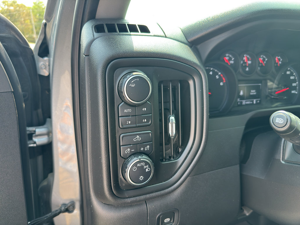 Used 2024 Chevrolet Silverado 1500 Custom Trail Boss AWD/4WD image 12