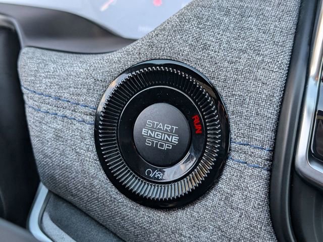 Used 2025 Jeep Compass Latitude w/ Sun & Sound Group image 20