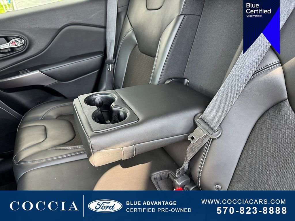 Used 2019 Jeep Cherokee Latitude Plus image 34