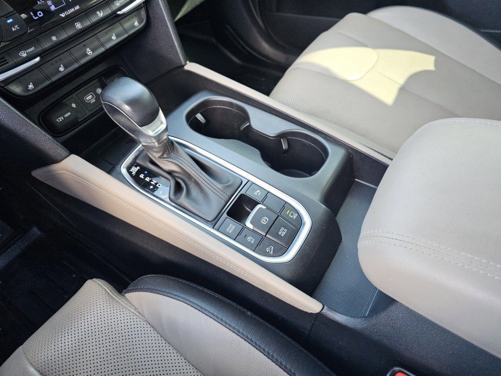 Used 2020 Hyundai Santa Fe Limited AWD/4WD image 33