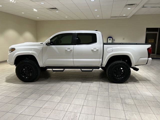 Used 2019 Toyota Tacoma TRD Sport w/ Technology Package AWD/4WD image 6