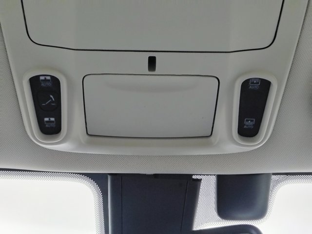 Used 2020 Chrysler Pacifica Limited FWD image 38