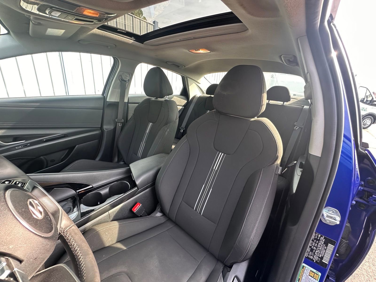 Used 2025 Hyundai Elantra SEL image 13