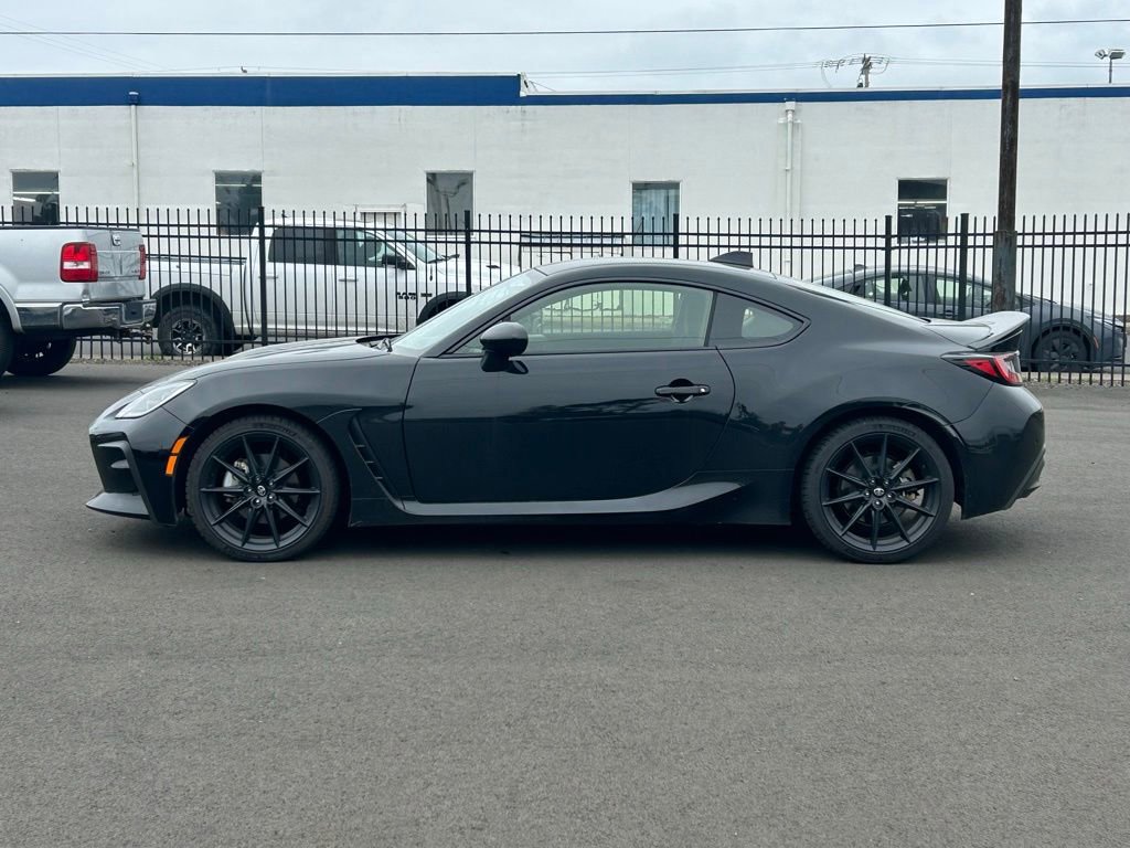 Used 2023 Toyota GR86 Premium w/ ALL Weather Mat Package (TMS) RWD image 8