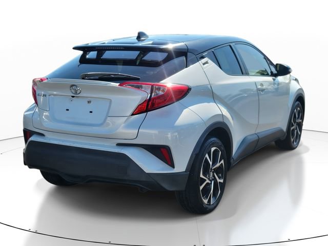 Used 2020 Toyota C-HR XLE image 3