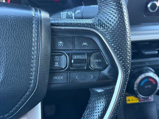 Used 2024 Toyota Tacoma SR5 AWD/4WD image 16