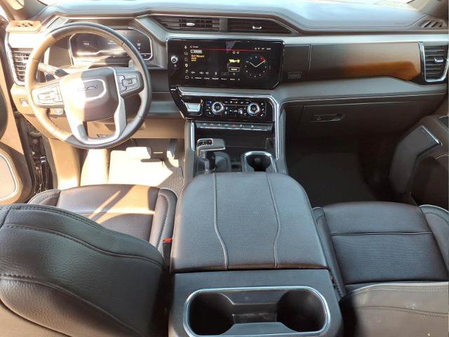 Used 2025 GMC Sierra 1500 Denali w/ Denali Reserve Package AWD/4WD image 4