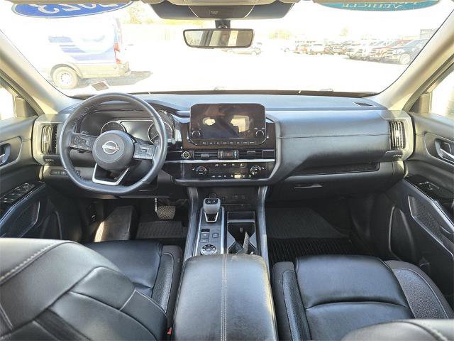 Used 2023 Nissan Pathfinder SL image 9